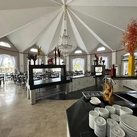 Hotel Camyuva Luna 4*