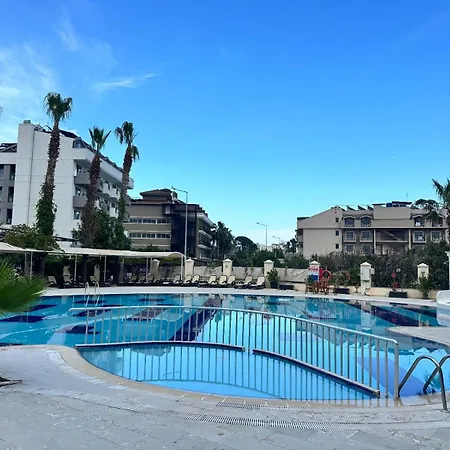 Hotel Camyuva Luna 4*