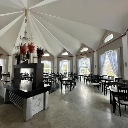 Hotel Camyuva Luna
