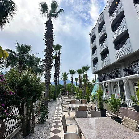 Camyuva Luna Hotel 4*