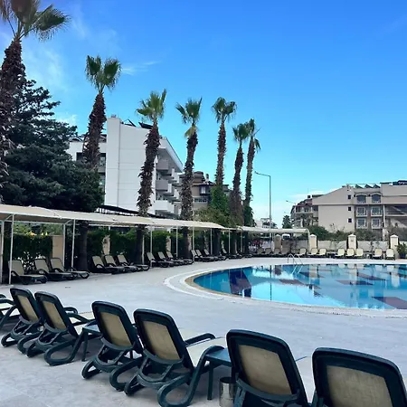Hotel Camyuva Luna 4*