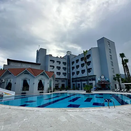 Hotel Camyuva Luna 4*